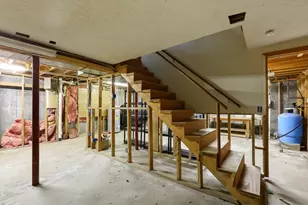 42 Sewell St, Brockton, MA 02301 - Photo 31