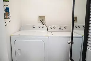 237 W 3rd, Boston, MA 02127 - Photo 9