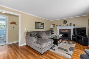 40 Benefit St, Attleboro, MA 02703 - Photo 3