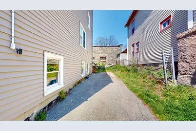 13-15 Torrey St #2, Boston, MA 02124 - Photo 13