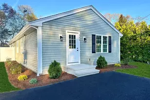 733 Monponsett St, Hanson, MA 02341 - Photo 1