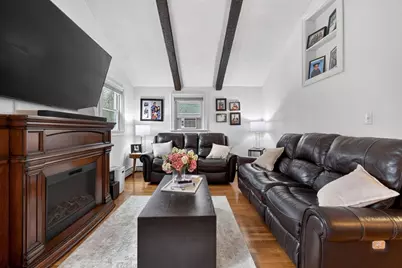 54 Oakwood Ave, Billerica, MA 01821 - Photo 3