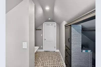 9 Hood St, Saugus, MA 01906 - Photo 25