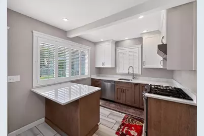 9 Hood St, Saugus, MA 01906 - Photo 7