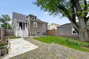 9 Hood St, Saugus, MA 01906 - Photo 27