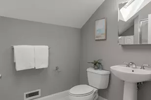 249 Robbins St, Waltham, MA 02453 - Photo 21