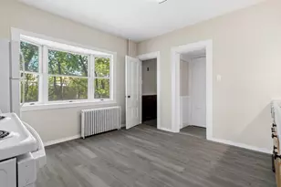 10 Oak Bluff St, Medford, MA 02155 - Photo 17