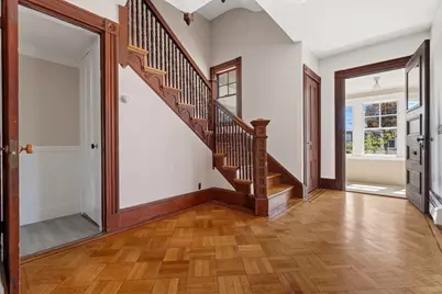 10 Oak Bluff St, Medford, MA 02155 - Photo 7
