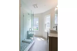 17 Standish St, Cambridge, MA 02138 - Photo 9