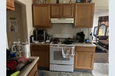 174 Bowdoin St, Springfield, MA 01109 - Photo 11