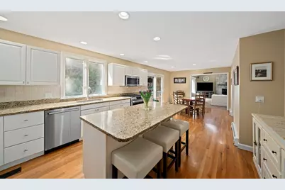 121 Hampstead Way, Marshfield, MA 02050 - Photo 3