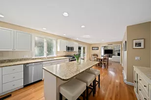 121 Hampstead Way, Marshfield, MA 02050 - Photo 3