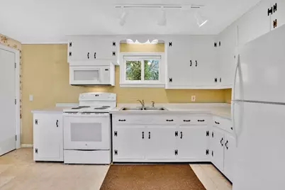 6 Silva St, Monson, MA 01057 - Photo 9