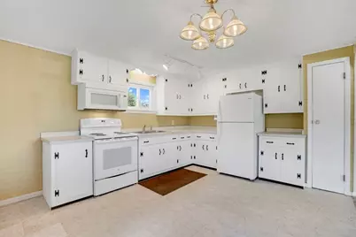 6 Silva St, Monson, MA 01057 - Photo 7