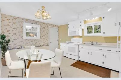 6 Silva St, Monson, MA 01057 - Photo 5