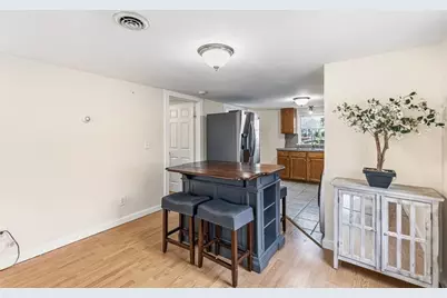 126 Ocean View Ave, Swansea, MA 02777 - Photo 9