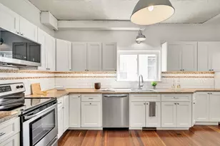 16 Sanford St, Melrose, MA 02176 - Photo 21