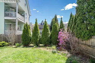 16 Sanford St, Melrose, MA 02176 - Photo 39