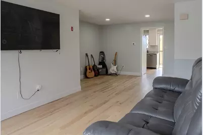 2 Sterling Ln #2, Haverhill, MA 01835 - Photo 3