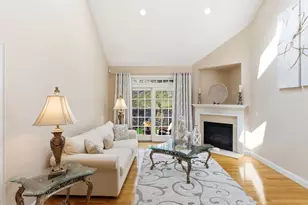 900 Lynnfield St, Lynnfield, MA 01940 - Photo 3