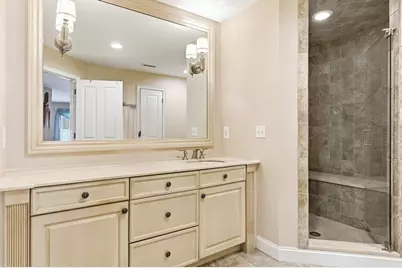 900 Lynnfield St #D16, Lynnfield, MA 01940 - Photo 13