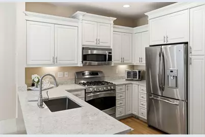 900 Lynnfield St #D16, Lynnfield, MA 01940 - Photo 5