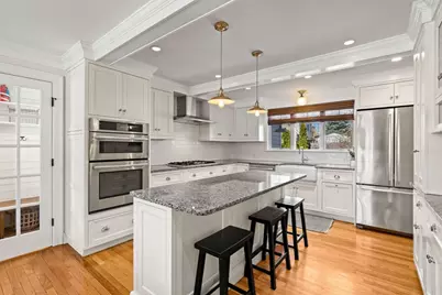 18 Rose Ave, Marblehead, MA 01945 - Photo 5
