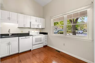 10 Cabot Drive #51, Shrewsbury, MA 01545 - Photo 7
