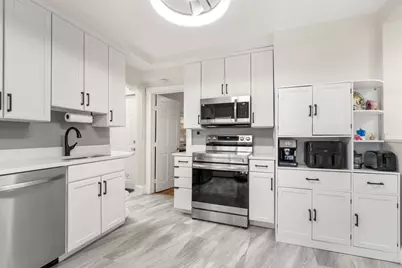 592 Trapelo Rd #1, Belmont, MA 02478 - Photo 7