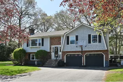 18 Aurele Cir, Reading, MA 01867 - Photo 3
