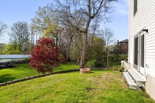 725 Waverly Rd, North Andover, MA 01845 - Photo 29