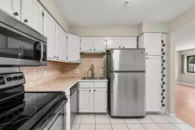 7 Aspen Ln #7, Peabody, MA 01960 - Photo 5