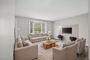752 S Main St, Haverhill, MA 01835 - Photo 9