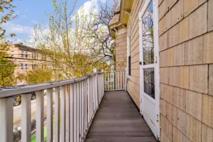 295 Beacon St, Somerville, MA 02143 - Photo 15
