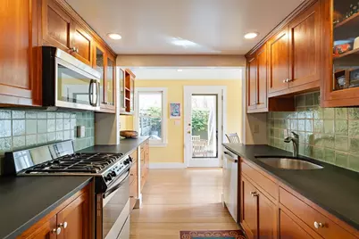 636 Green St #636, Cambridge, MA 02139 - Photo 5