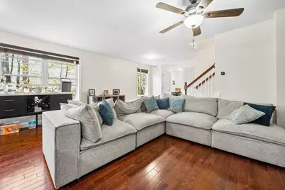 7 Mount Vernon St #7, Haverhill, MA 01830 - Photo 5