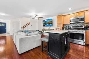 7 Mt Vernon St, Haverhill, MA 01830 - Photo 1