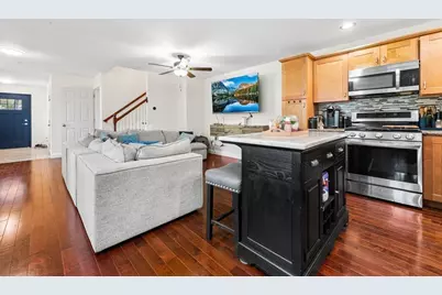 7 Mount Vernon St #7, Haverhill, MA 01830 - Photo 3