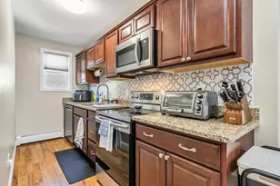 19 Forest St, Haverhill, MA 01832 - Photo 13
