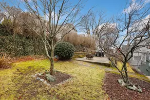54 Edgecliff Rd, Watertown, MA 02472 - Photo 21