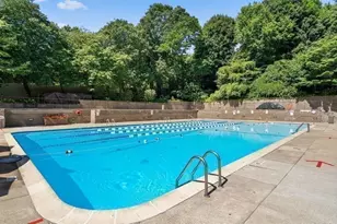33 Pond Ave, Brookline, MA 02445 - Photo 9