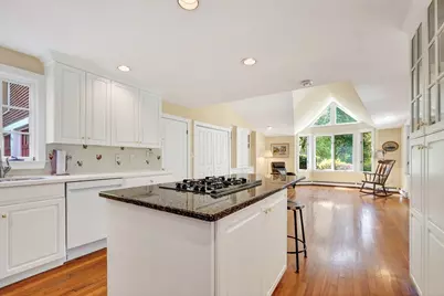 374 Dover Road, Westwood, MA 02090 - Photo 5