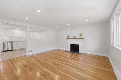 32 Essex Road, Sharon, MA 02067 - Photo 5