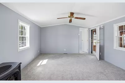 548 Kenyon Ave #42, Attleboro, MA 02703 - Photo 7