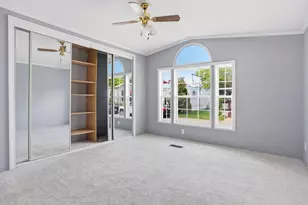 548 Kenyon Ave, Attleboro, MA 02703 - Photo 17