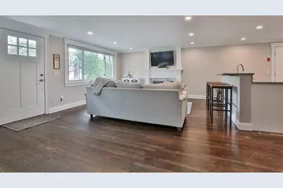 11 Gerry Rd, Lynnfield, MA 01940 - Photo 5