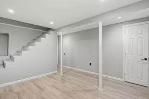 15 Jasmine Ct, Dracut, MA 01826 - Photo 33