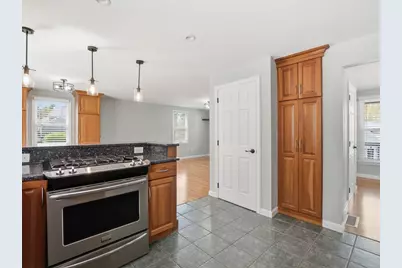 15 Jasmine Ct, Dracut, MA 01826 - Photo 9