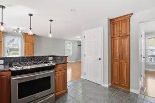 15 Jasmine Ct, Dracut, MA 01826 - Photo 9