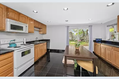 15 Murray Hill Rd, Medford, MA 02155 - Photo 9
